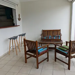https://les-terrasses-de-la-marina.comcaribbean.com